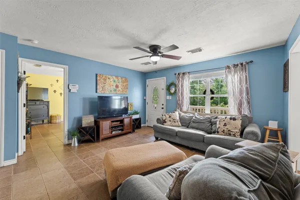 $249,000 | 437 County Road 165, Boling, TX 77420