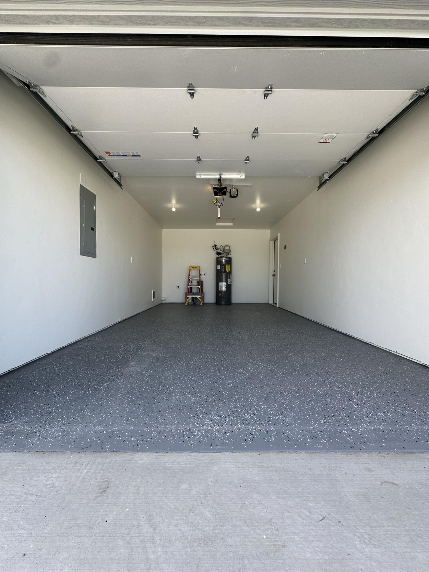 673 Scenic Loop Culver, OR 97734 - Photo 19 of 21 Garage