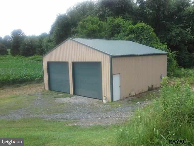 1756 Flintville Road Delta, PA 17314 - Photo 14 of 36 Gallery Image 14