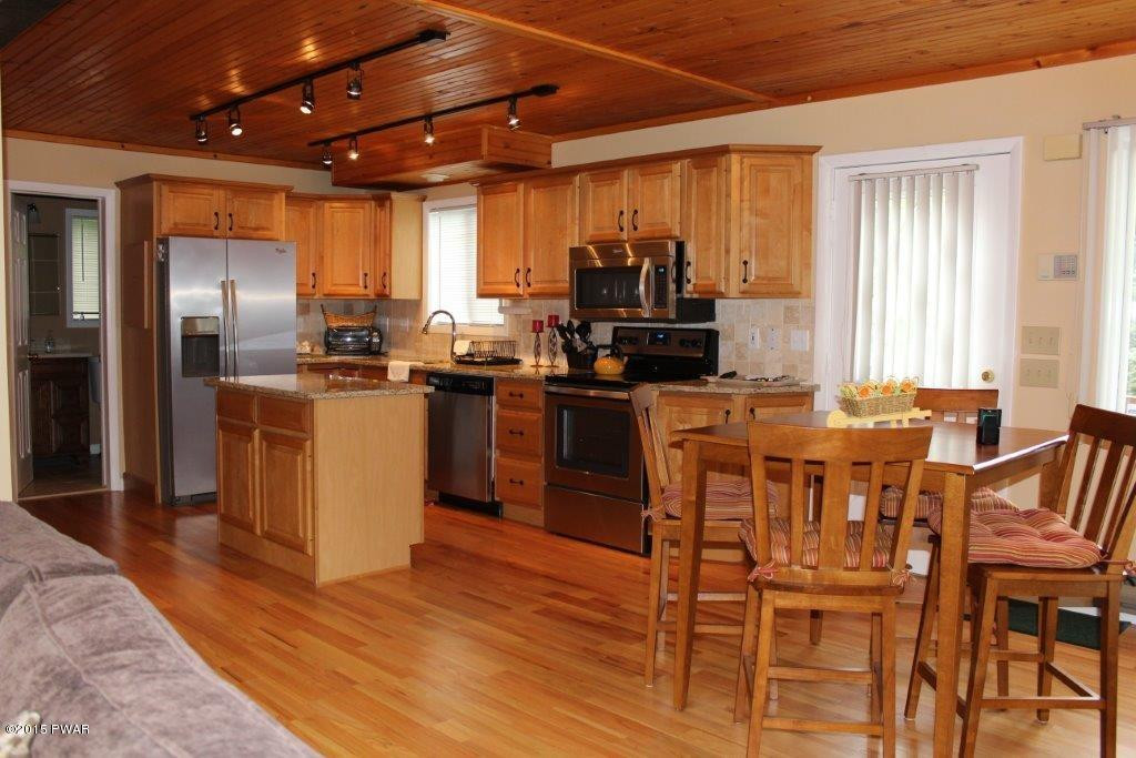 2825 Rockway Road Lake Ariel, PA 18436 - Photo 6 of 34