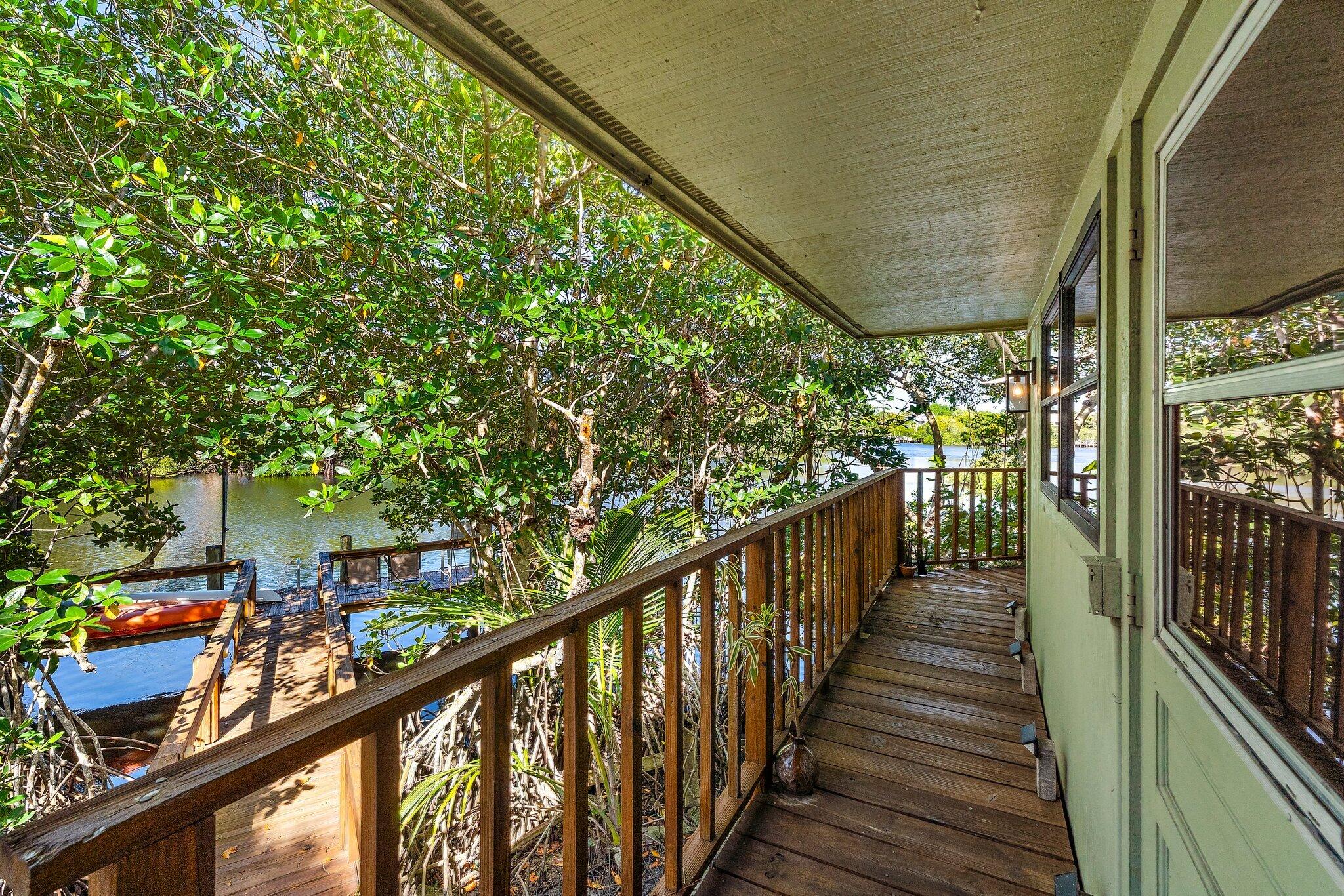 702 Warren Drive Jupiter, FL 33458 - Photo 20 of 76 037-702WarrenDr-Jupiter-SMALL