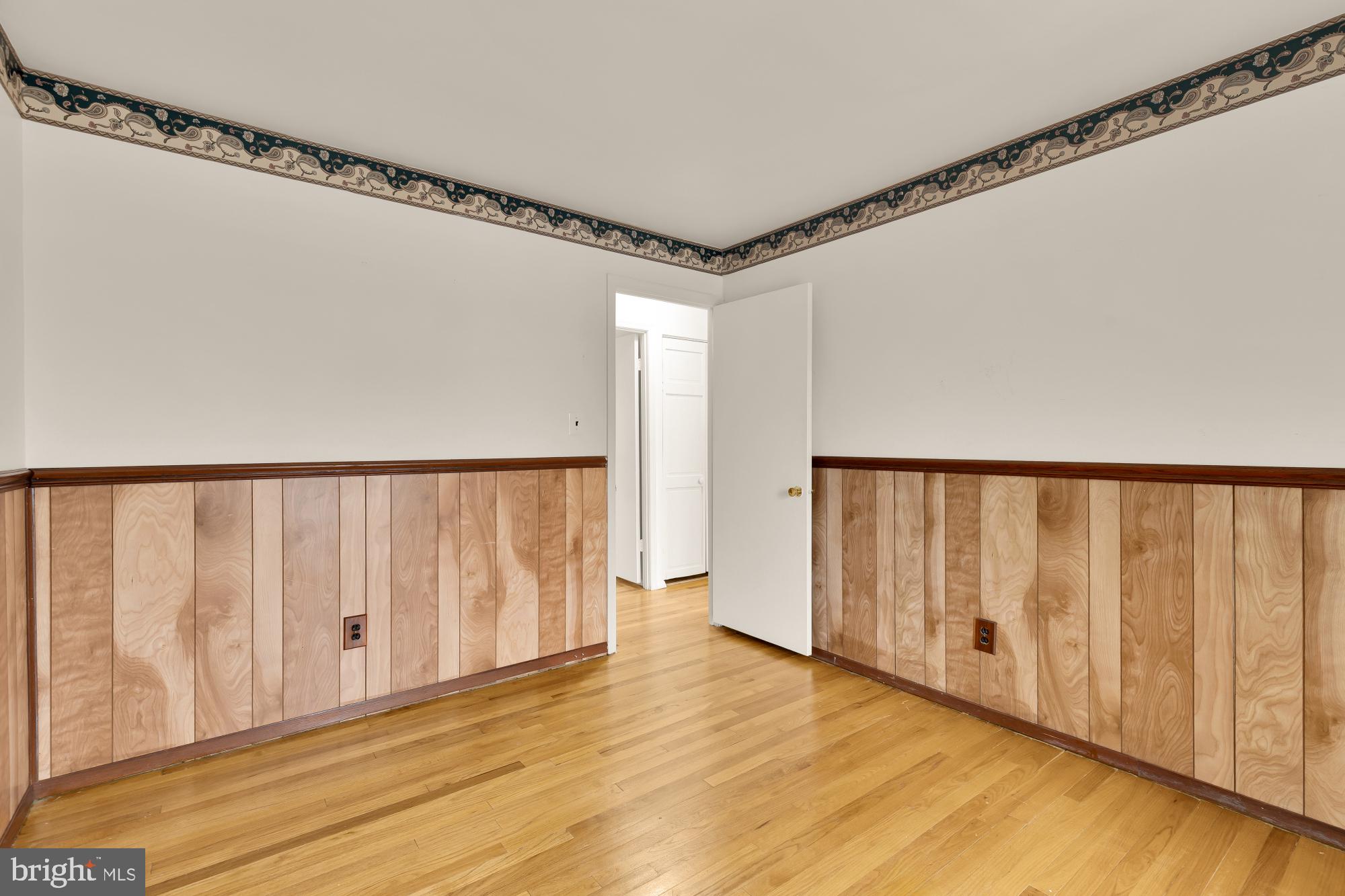 7149 Mill Run Drive, Unit 155 Rockville, MD 20855 - Photo 11 of 22 a view of an empty room