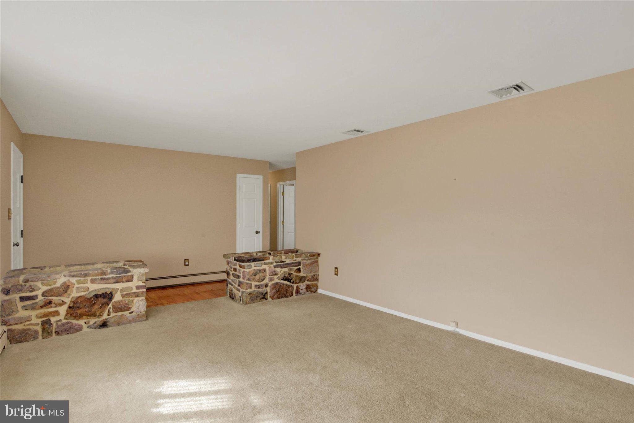 344 Rich Valley Road Carlisle, PA 17015 - Photo 6 of 29 Gallery Image 6