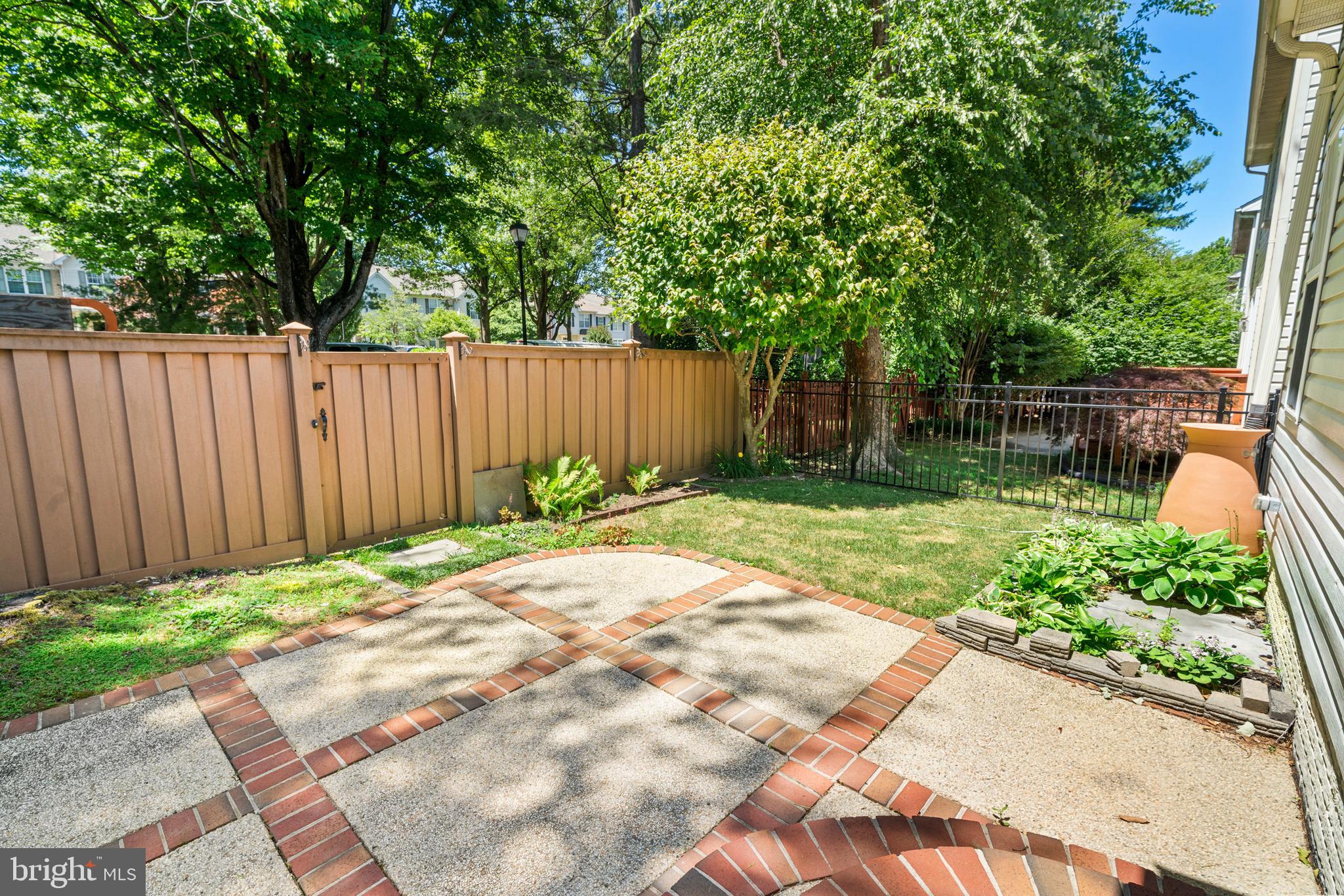 1502 Avennel Way Crofton, MD 21114 - Photo 40 of 50 Private, fully fenced back yard