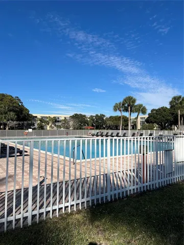 $125,000 | 3121 Northwest 47th Terrace, Unit 412, Lauderdale Lakes, FL 33319