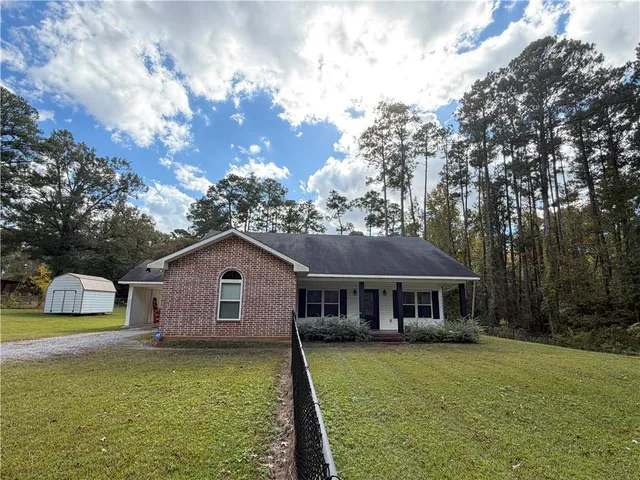 $264,000 | 526 Holly Moore Drive, Pineville, LA 71360