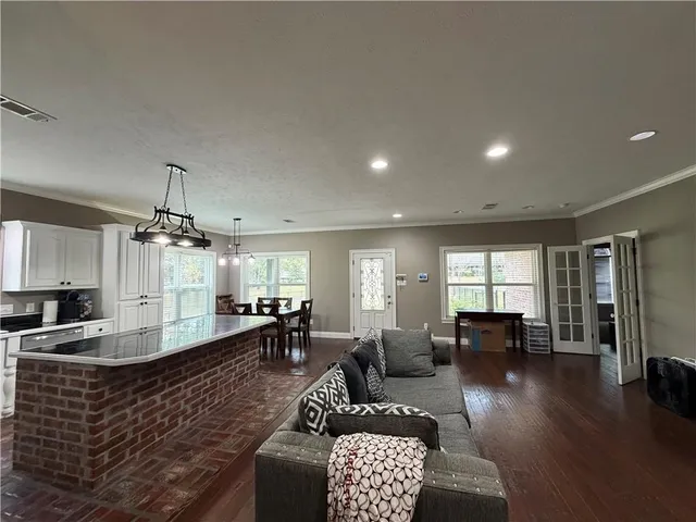 $264,900 | 526 Holly Moore Drive, Pineville, LA 71360