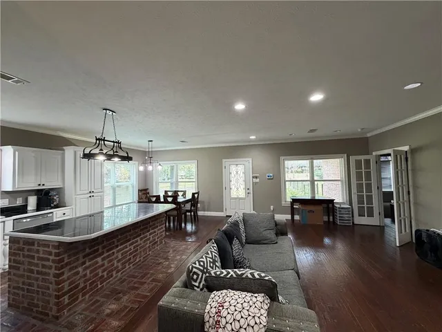 $264,900 | 526 Holly Moore Drive, Pineville, LA 71360