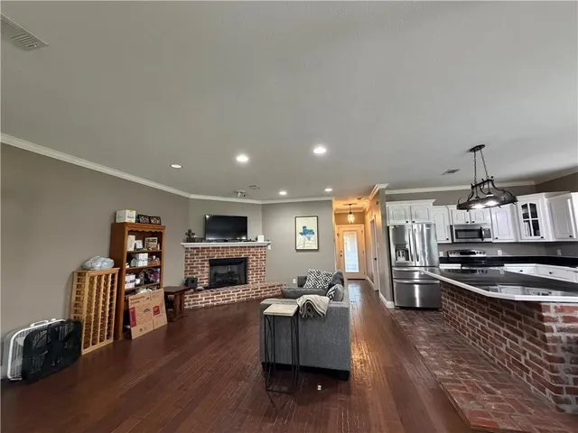 $264,900 | 526 Holly Moore Drive, Pineville, LA 71360