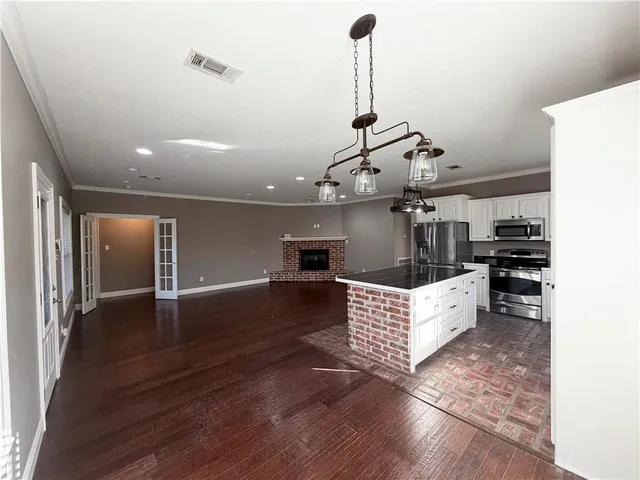 $264,000 | 526 Holly Moore Drive, Pineville, LA 71360