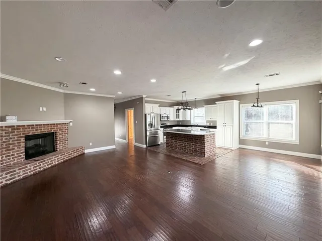 $264,000 | 526 Holly Moore Drive, Pineville, LA 71360