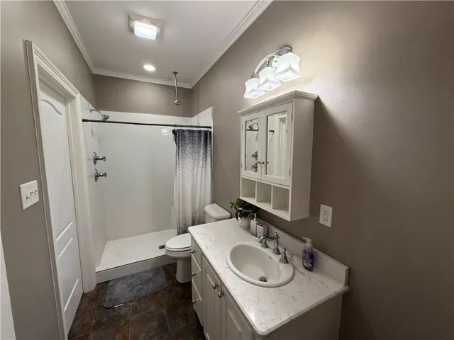 $264,900 | 526 Holly Moore Drive, Pineville, LA 71360