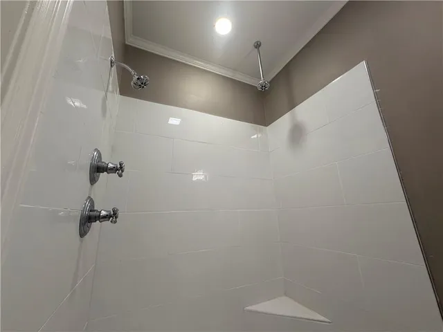 $264,000 | 526 Holly Moore Drive, Pineville, LA 71360