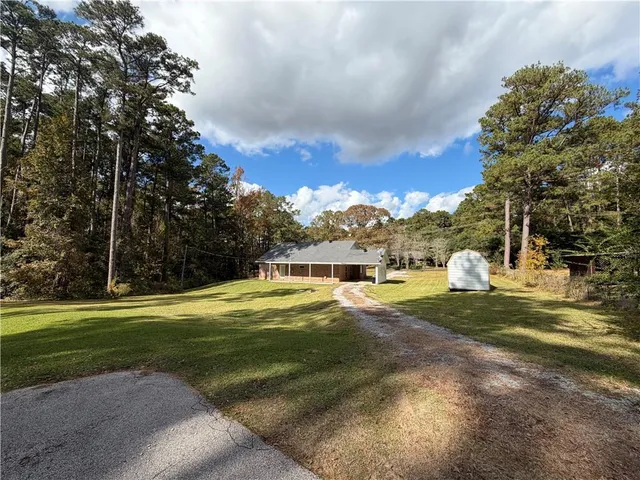 $264,900 | 526 Holly Moore Drive, Pineville, LA 71360