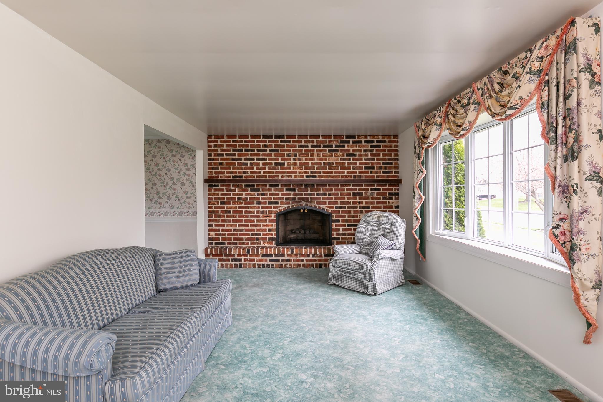 156 Forge Road Delran, NJ 08075 - Photo 4 of 28
