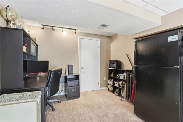 $289,900 | 915 Sunset Circle, Cranberry Township, PA 16066