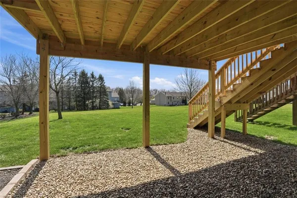 $289,900 | 915 Sunset Circle, Cranberry Township, PA 16066