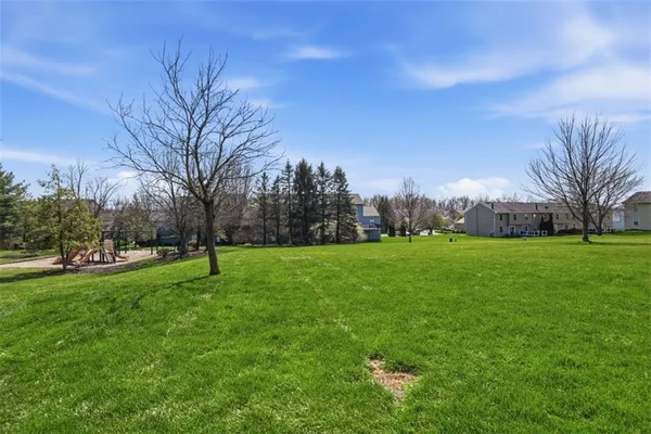 $289,900 | 915 Sunset Circle, Cranberry Township, PA 16066