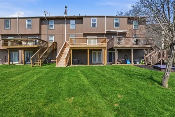$289,900 | 915 Sunset Circle, Cranberry Township, PA 16066
