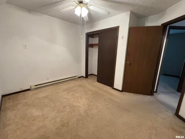 $900 | 4211 Highway 6, Unit 1, Coal Valley, IL 61240