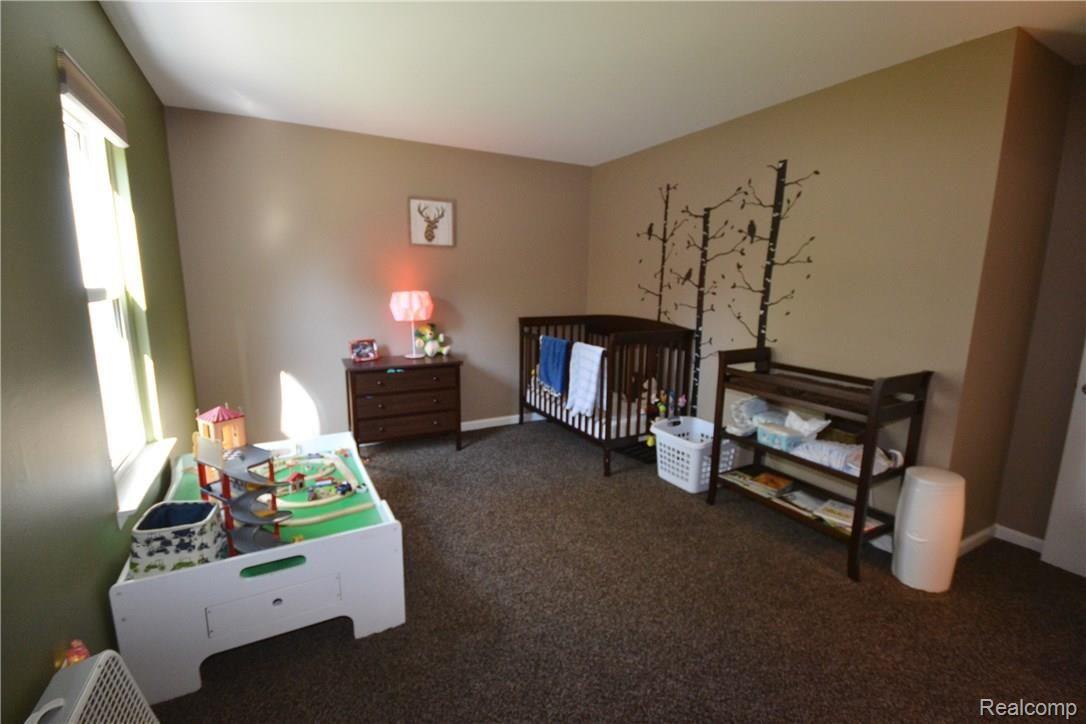 35870 Fredericksburg Road Farmington, MI 48331 - Photo 36 of 45 7 Bedroom 26.JPG