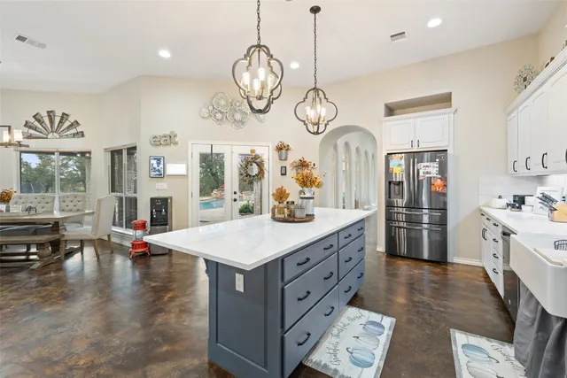 $999,000 | 195 Freedom Drive, Georgetown, TX 78626