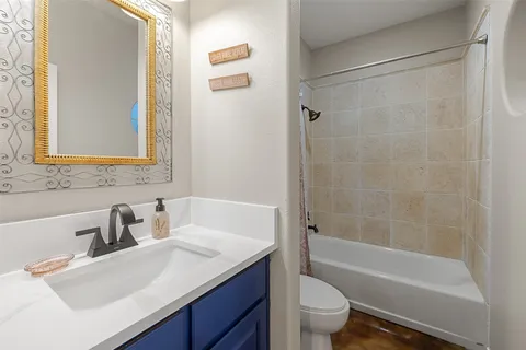 $999,000 | 195 Freedom Drive, Georgetown, TX 78626