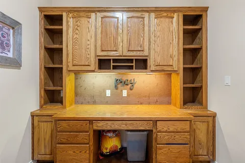 $999,000 | 195 Freedom Drive, Georgetown, TX 78626