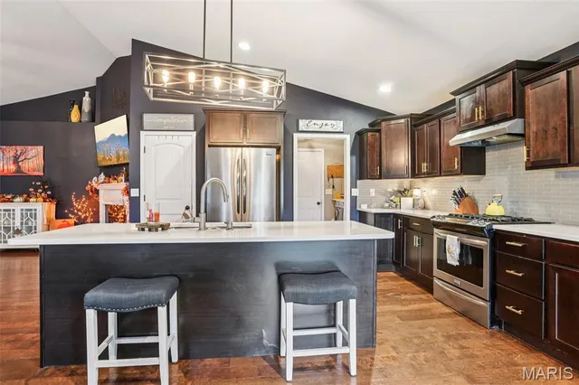 $390,000 | 5 Meadowbrooke Drive, Troy, IL 62294