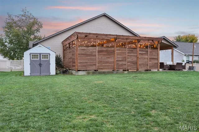 $390,000 | 5 Meadowbrooke Drive, Troy, IL 62294