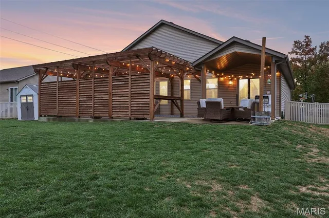 $390,000 | 5 Meadowbrooke Drive, Troy, IL 62294