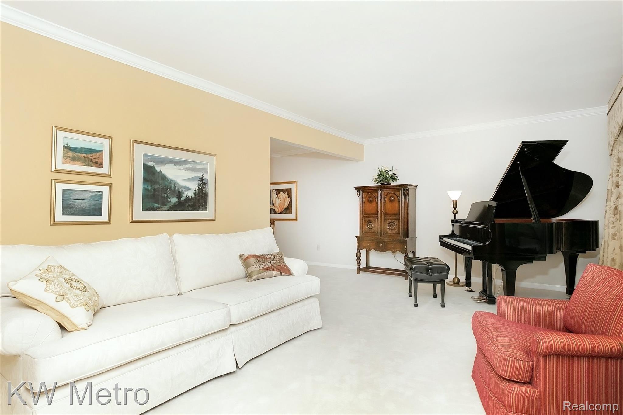 31338 Old Cannon Road Franklin, MI 48025 - Photo 16 of 40 Old Cannon-6.jpg