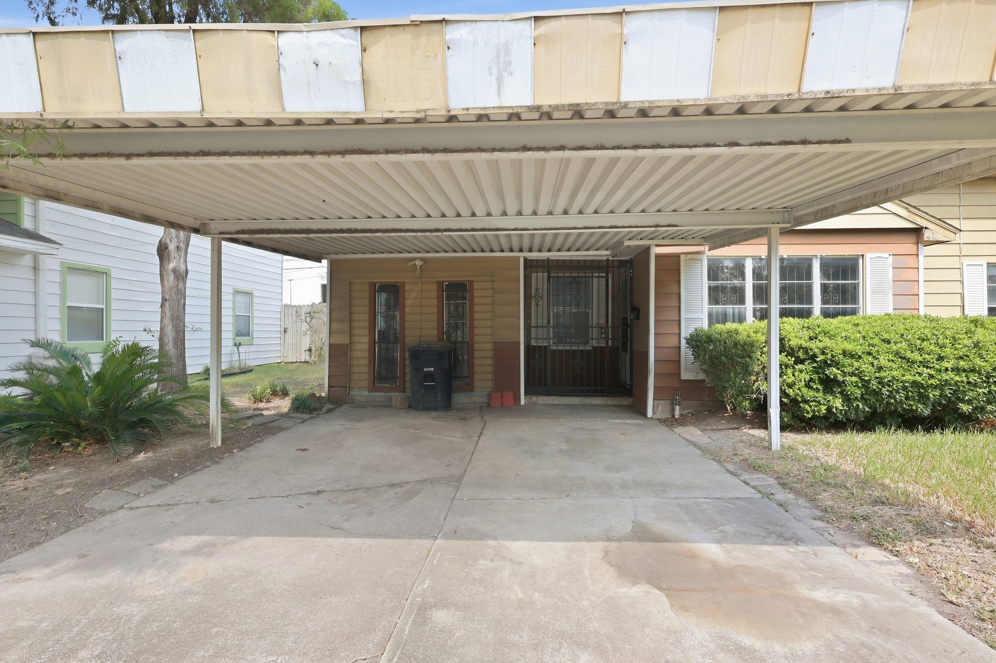 3815 Zephyr Street Houston, TX 77021 - Photo 4 of 32 Gallery Image 4