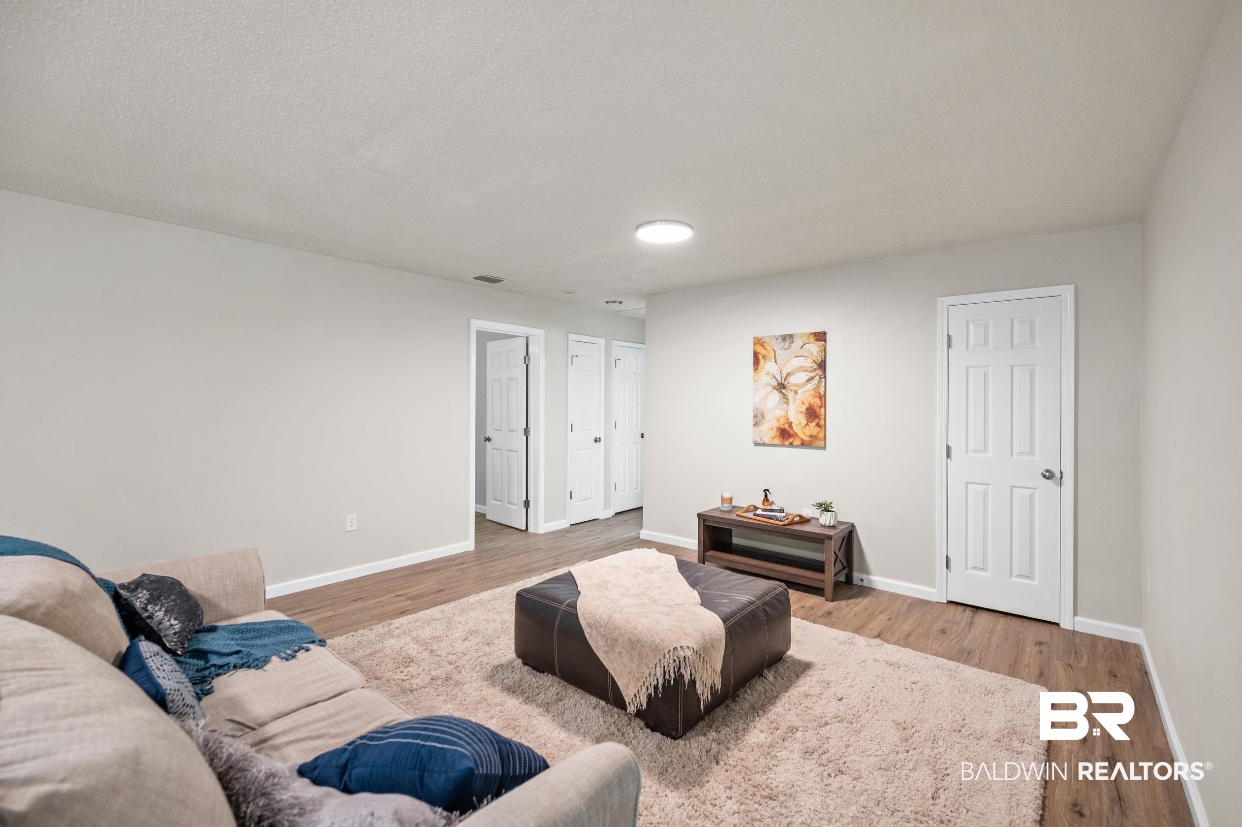 6012 Booker Circle Mobile, AL 36693 - Photo 5 of 34 Living Room