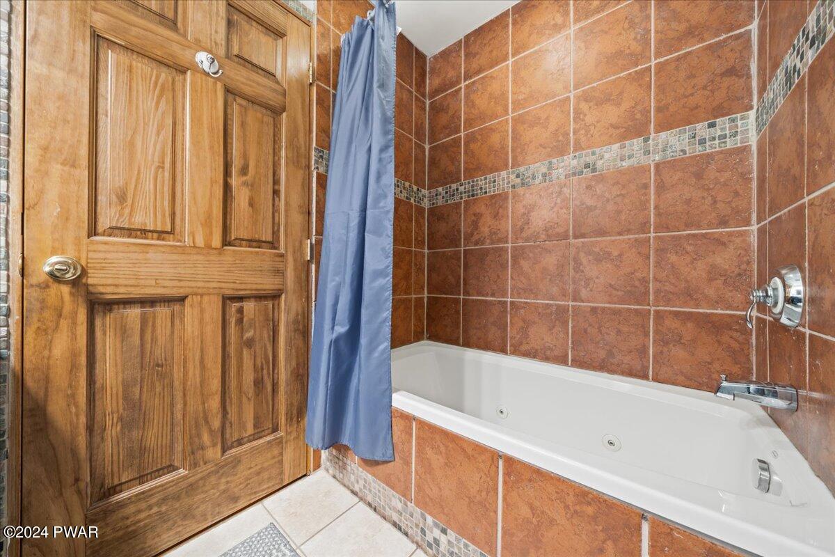 317 Rambling Way Milford, PA 18337 - Photo 21 of 49 21-HTV4015