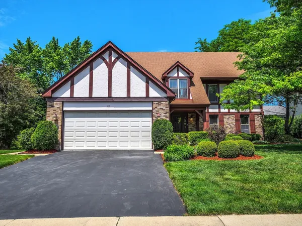 $774,900 | 312 West Brampton Lane, Arlington Heights, IL 60004