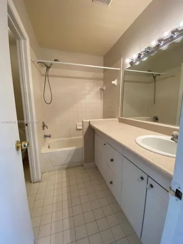 $2,000 | 1149 Independence Trail, Unit 1149H, Homestead, FL 33034