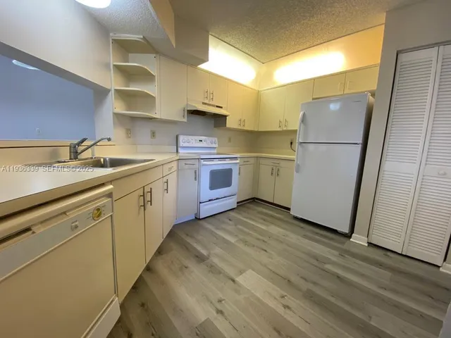 $2,000 | 1149 Independence Trail, Unit 1149H, Homestead, FL 33034