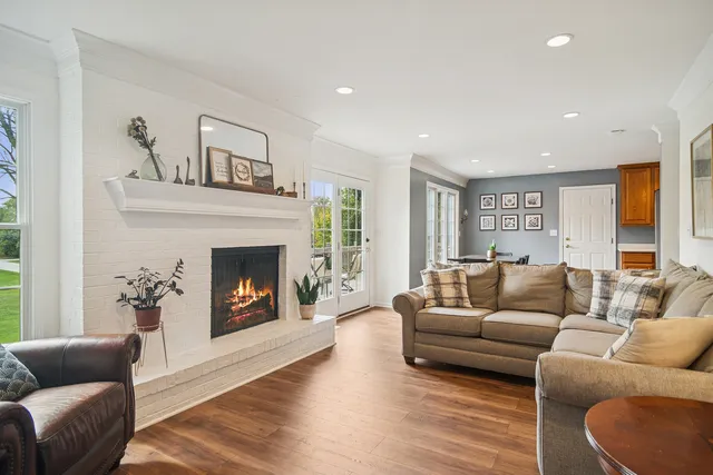 $535,900 | 25235 Hermosa Avenue, Wauconda, IL 60084