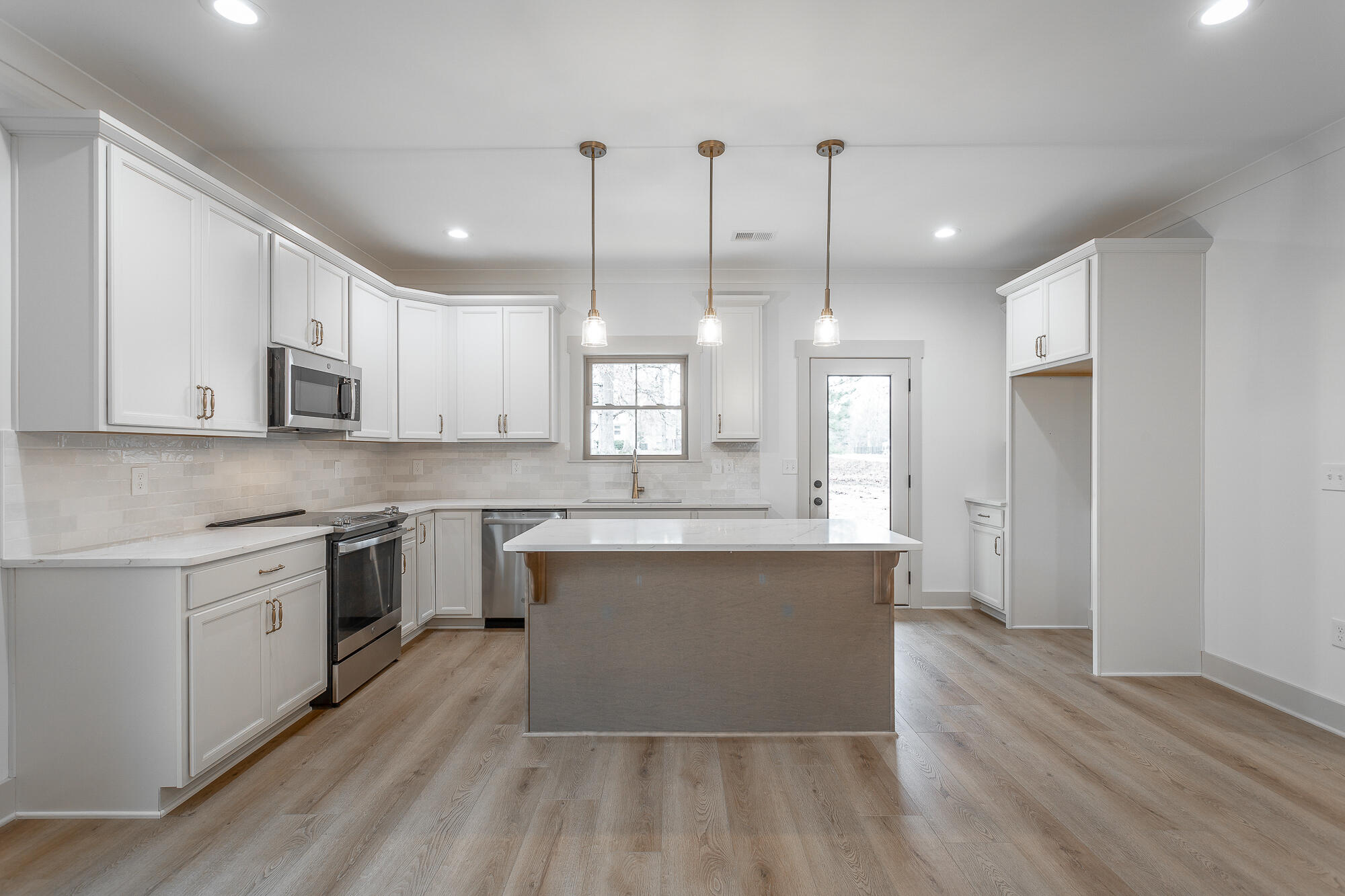 8406 Morin Road Chattanooga, TN 37421 - Photo 10 of 46 8406 Morin Road INT HD-11