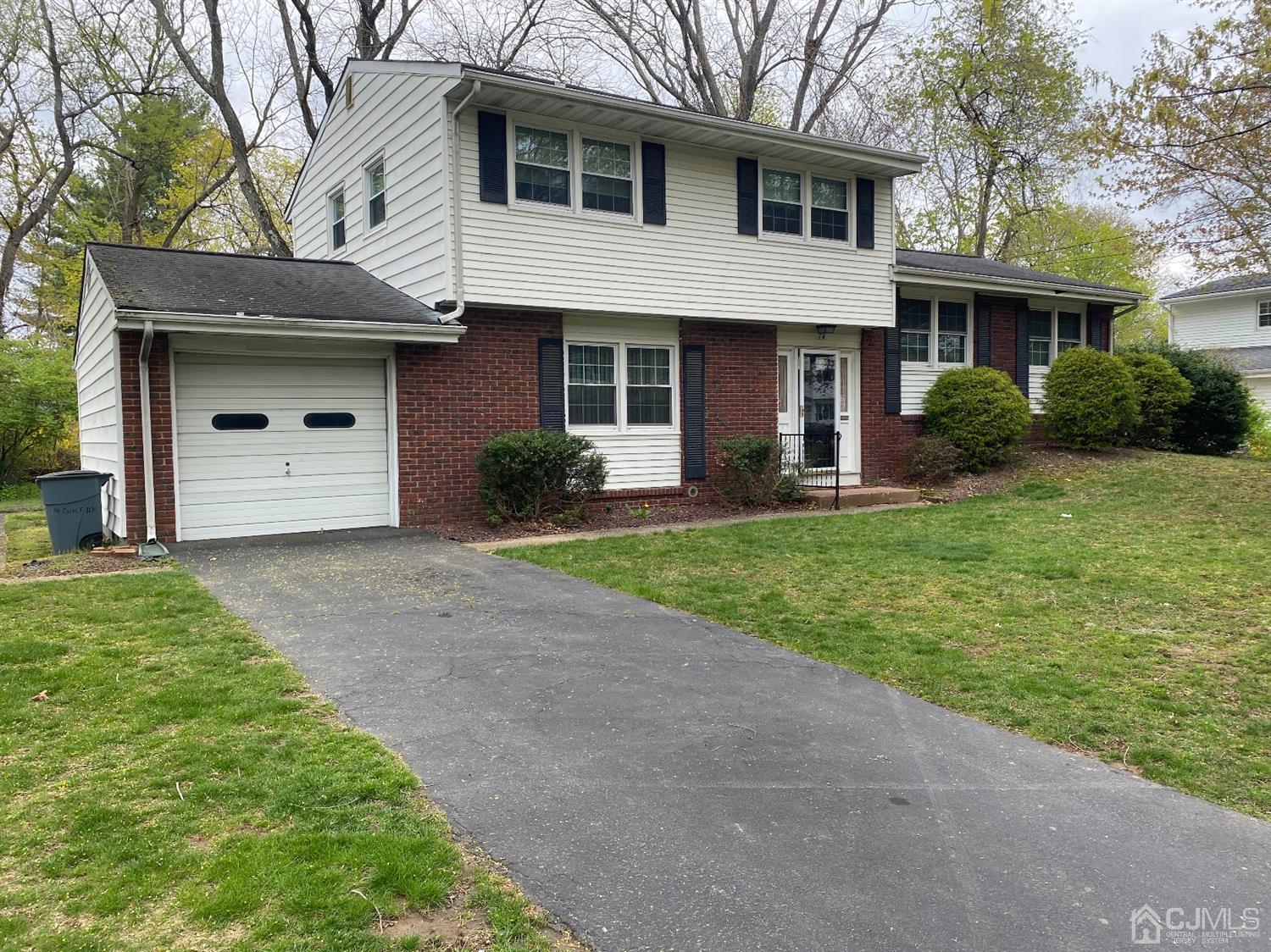 14 Gulf Road East Brunswick, NJ 08816 - Photo 1 of 15 Gallery Image 1
