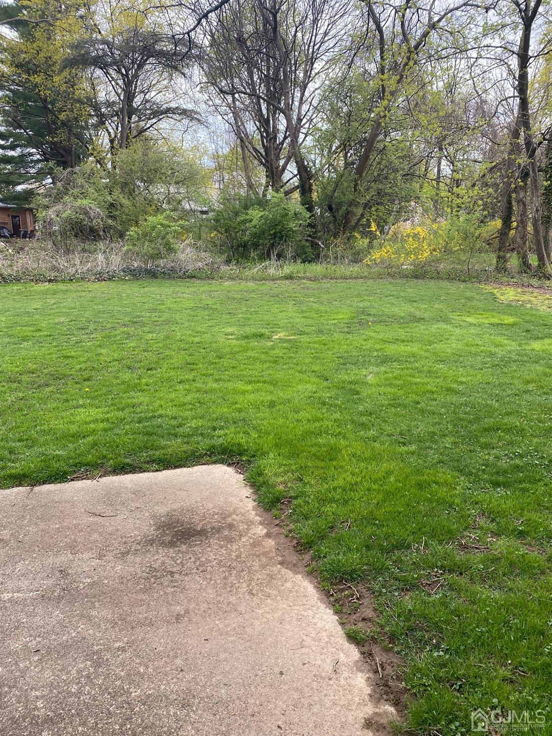 14 Gulf Road East Brunswick, NJ 08816 - Photo 2 of 15 Gallery Image 2