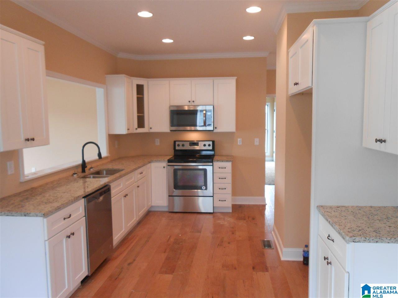77 Willow Point Drive Ohatchee, AL 36271 - Photo 2 of 17