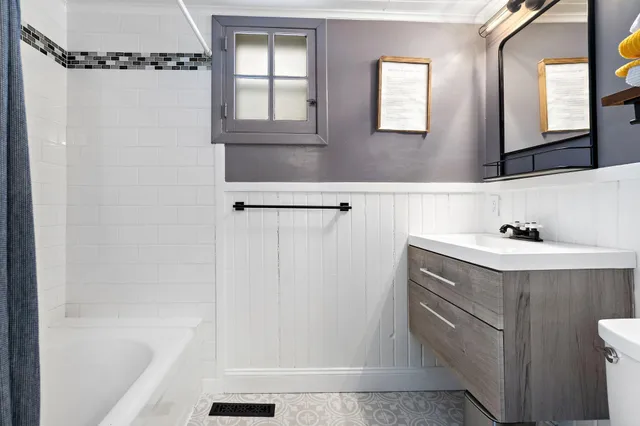 $315,000 | 521 Willard Street West, Stillwater, MN 55082