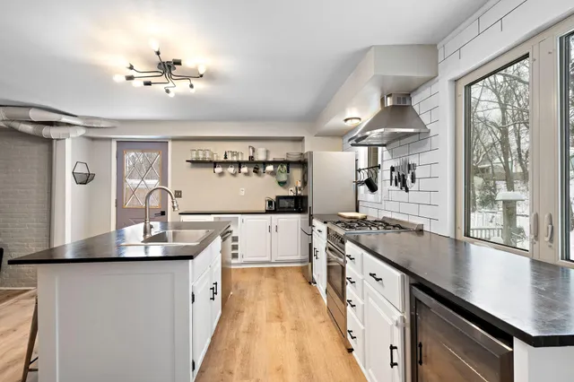 $315,000 | 521 Willard Street West, Stillwater, MN 55082