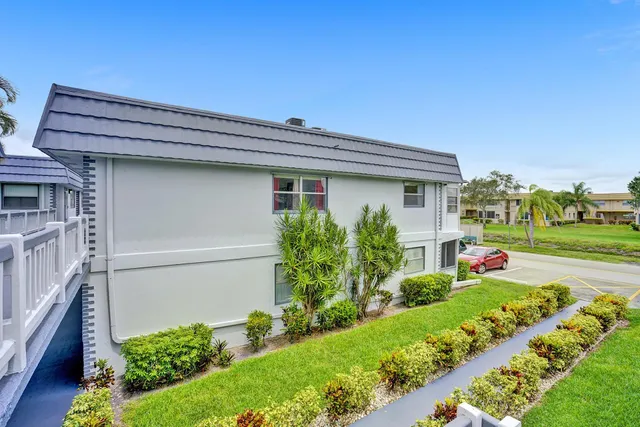 a car parked in front of a building
