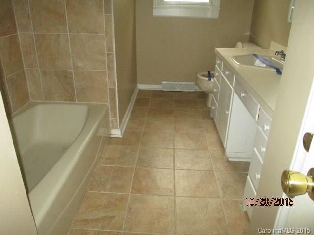 712 Neal Hawkins Road Gastonia, NC 28054 - Photo 7 of 15 Gallery Image 7