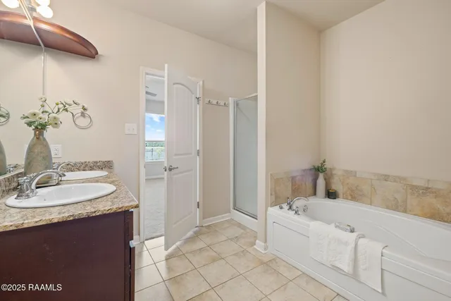 $250,000 | 107 Merrydale Lane, Rayne, LA 70578