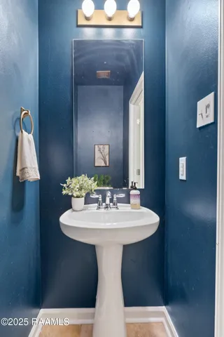 $250,000 | 107 Merrydale Lane, Rayne, LA 70578