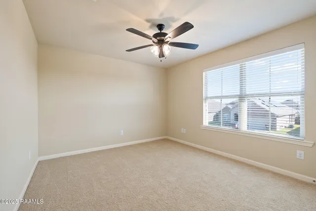 $250,000 | 107 Merrydale Lane, Rayne, LA 70578